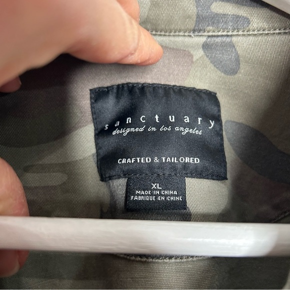 Sanctuary Shirt Jacket Womens XL Green Camo Print Button Down Tailored Fit - Picture 2 of 4